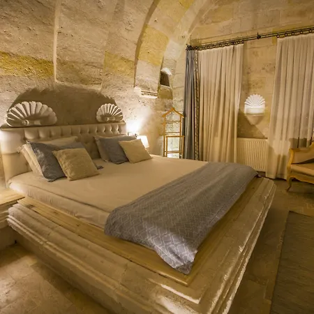 Azure Cave - Cappadocia ホテル 3*