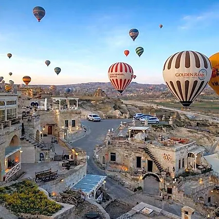 Hotel Azure Cave Göreme