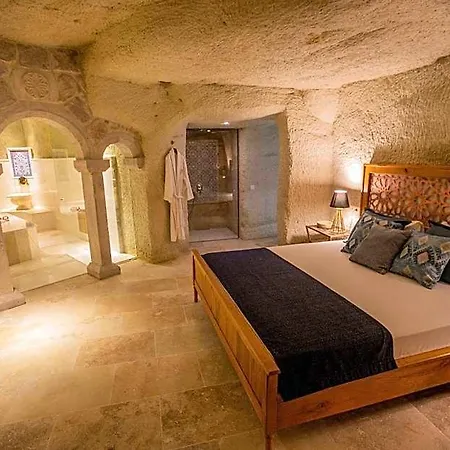 Hotel Azure Cave