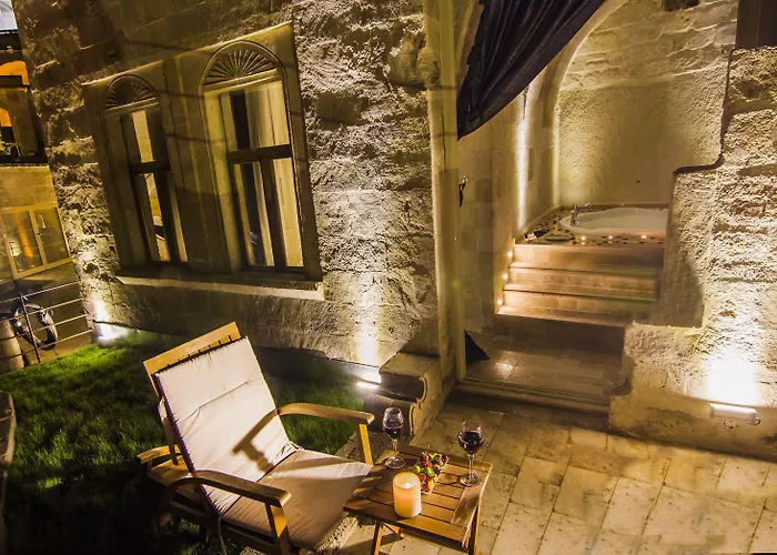 Azure Cave 3* Goreme