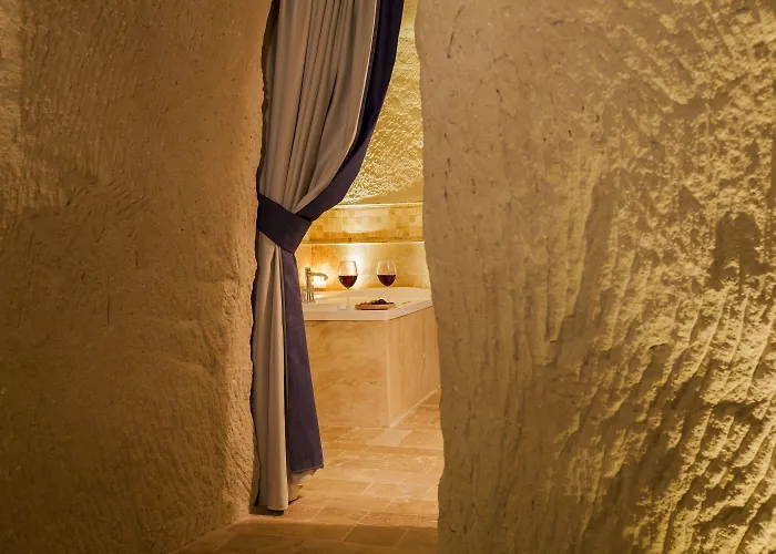 Azure Cave 3* Goreme